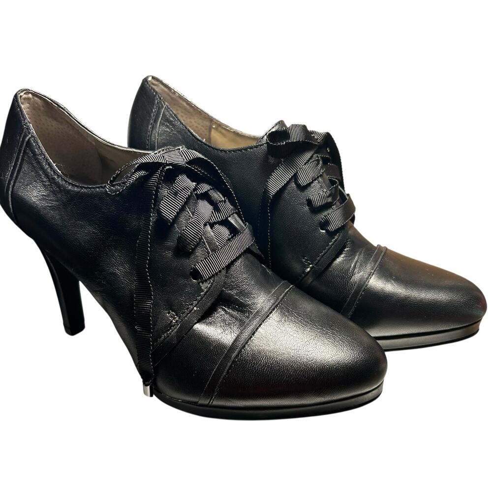 Tahari Grace Shoes Leather Gothic Victorian Boho Lace Up Booties SZ 7.5 Heels